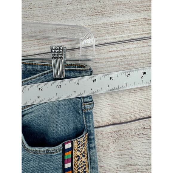 Pilcro Slim Boyfriend Crop Jeans Womens 26 Blue Medium Wash Ribbon Embroidered - Picture 11 of 13